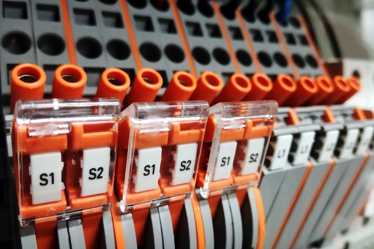 Profesjonalne usługi elektryczne